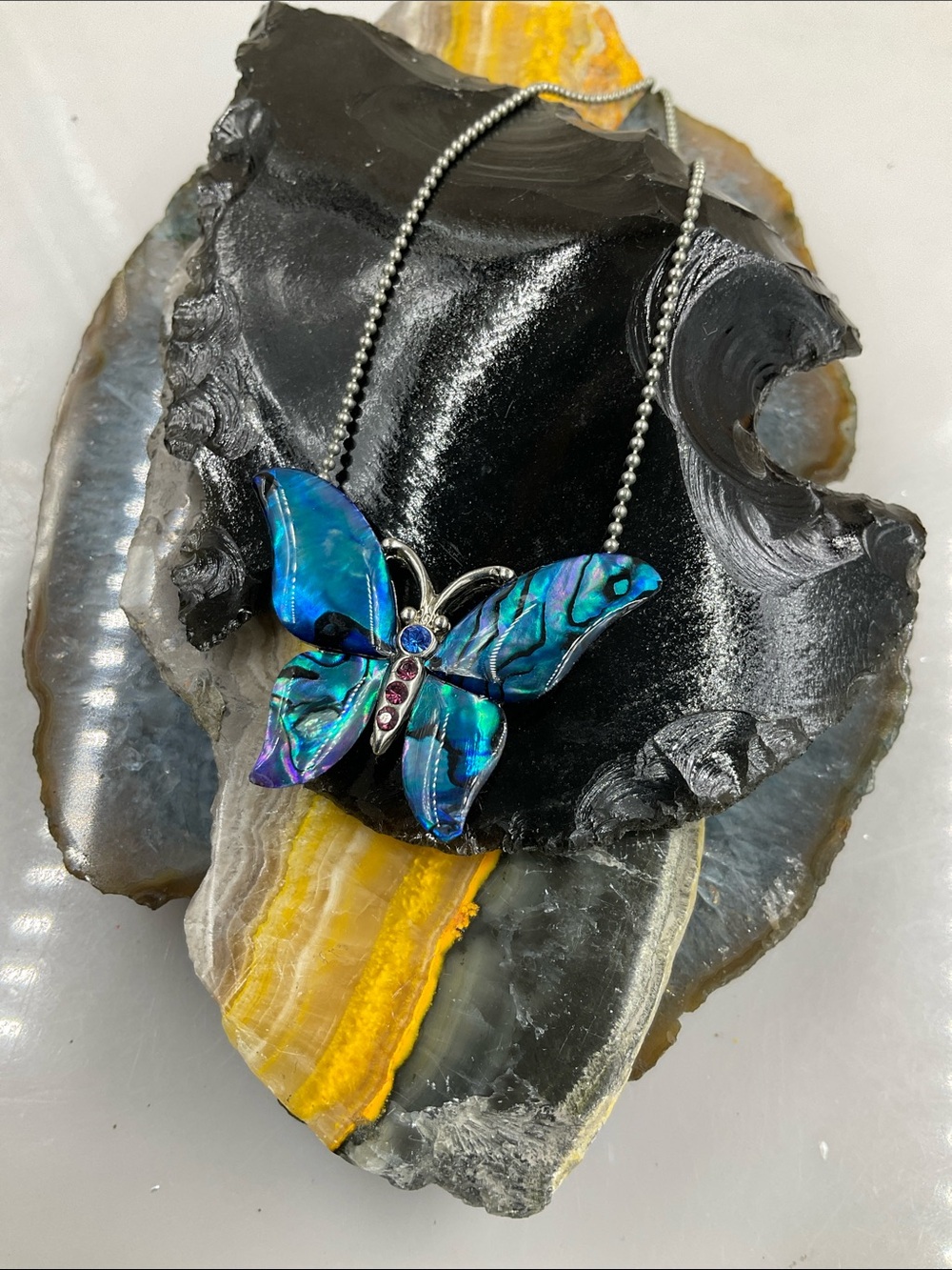 18”Silver Necklace With Abalone Shell Blue Iridescent Butterfly Pendant - Picture 3 of 9